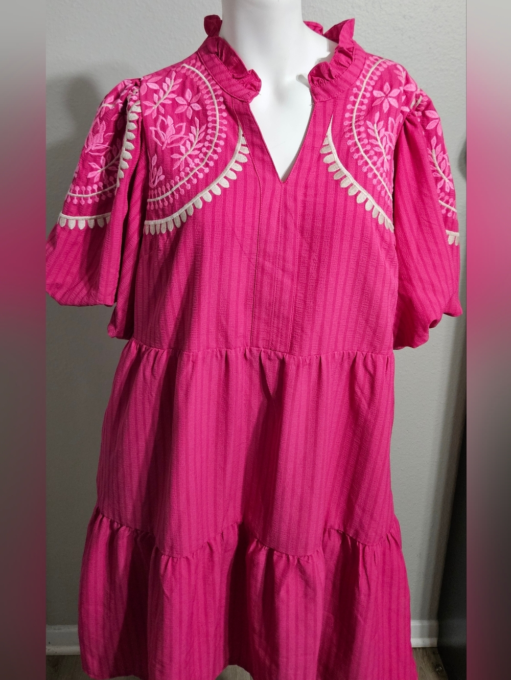 THML Embroidered detail frill V neck puff sleeve Tiered Dress size XL - Picture 10 of 14